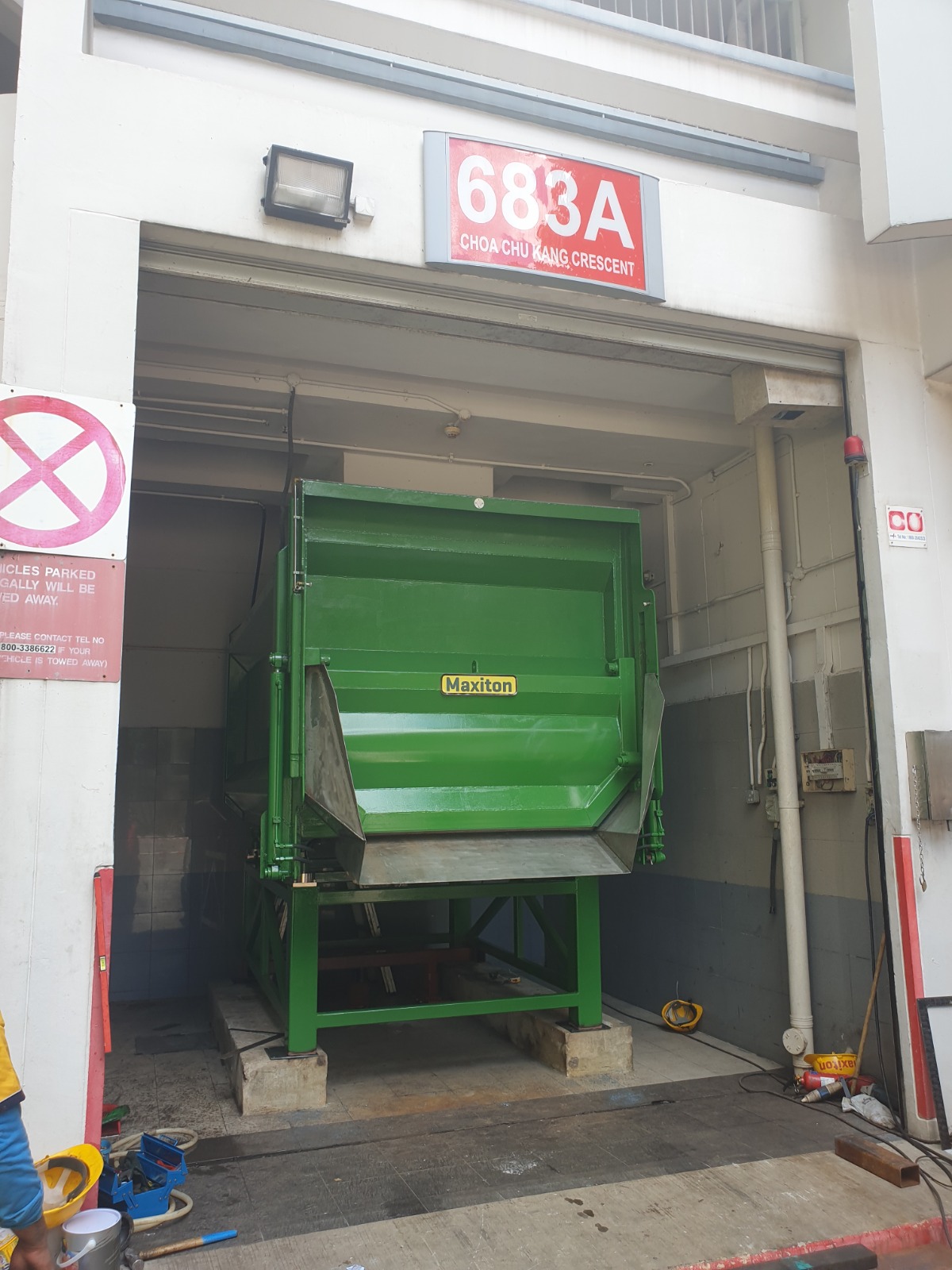 CUBiPlexor Solid Waste Compactor