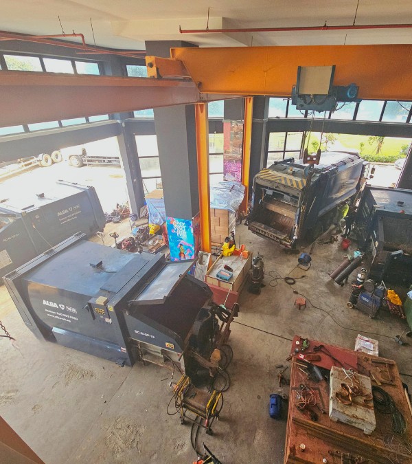 Maxiton waste management repair team